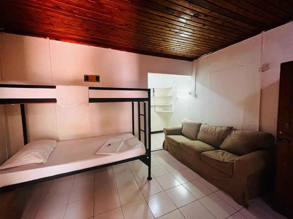 Triniti Oysterbay Otel Darüsselam Oda fotoğraf